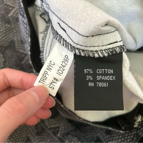 Tripp NYC Black & Grey Star Zipper Micro Skirt Goth Y2K Size XXL - Picture 8 of 12